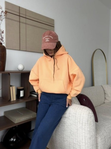 purpura-bluza-z-kapturem-mango,-purpura-bluza-dresowa-mango,-purpura-bluza-z-kapturem-do-jeansow-na-wiosne,-bluza-purpura-pomaranczowa-z-kapturem,-purpura-bluza-dresowa,-purpura-bluza-ocieplana,-purpura-bluza-dresowa-z-kapturem-do-jeansow-3.webp