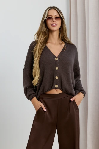 kardigan-oversize-z-ozdobnymi-guzikami-9.jpg