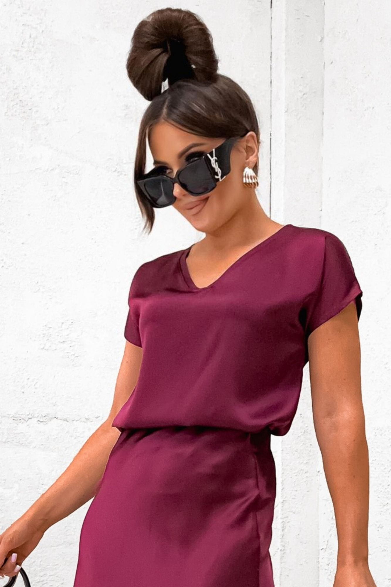 Bluzka-damska-satynowa-basic-Anett-burgund