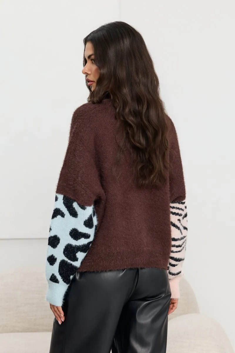 sweter-z-patchworkowym-wzorem-5.jpg